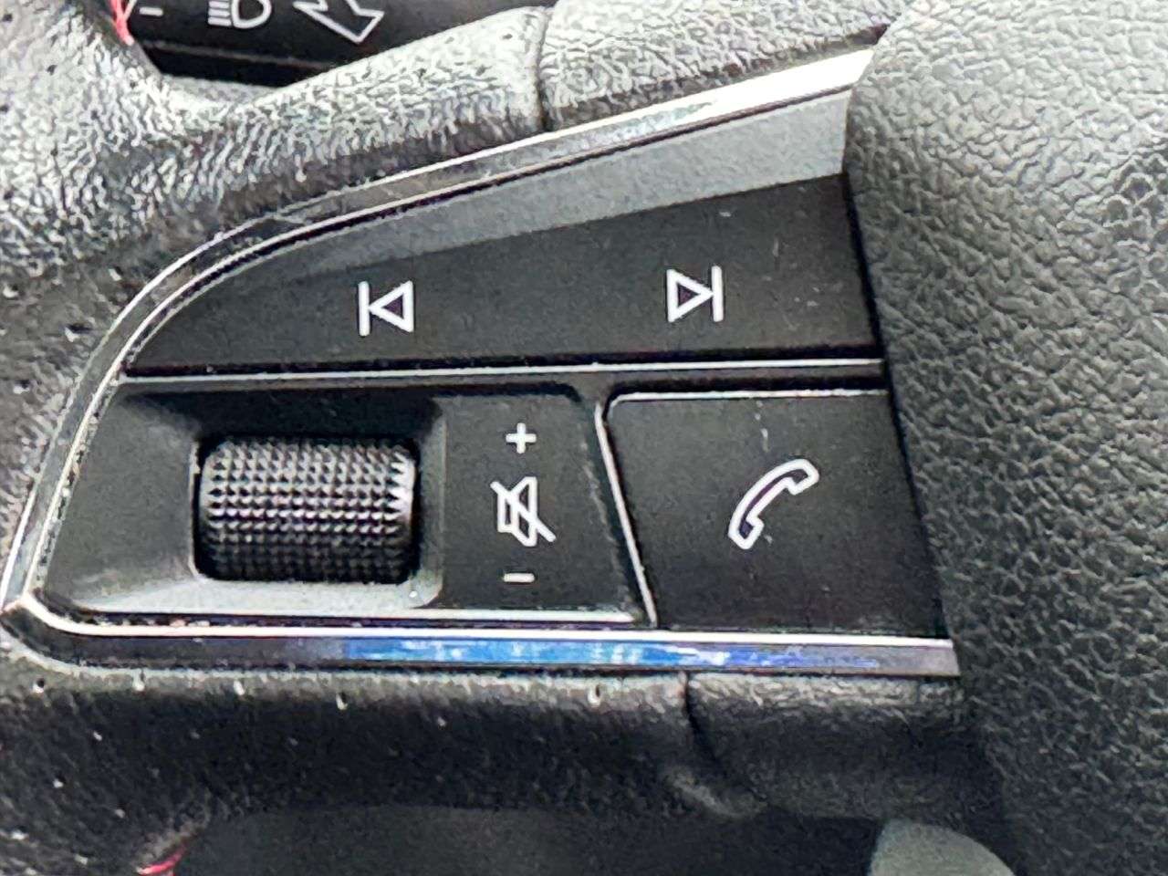 2017 SEAT IBIZA 2017 SEAT IBIZA