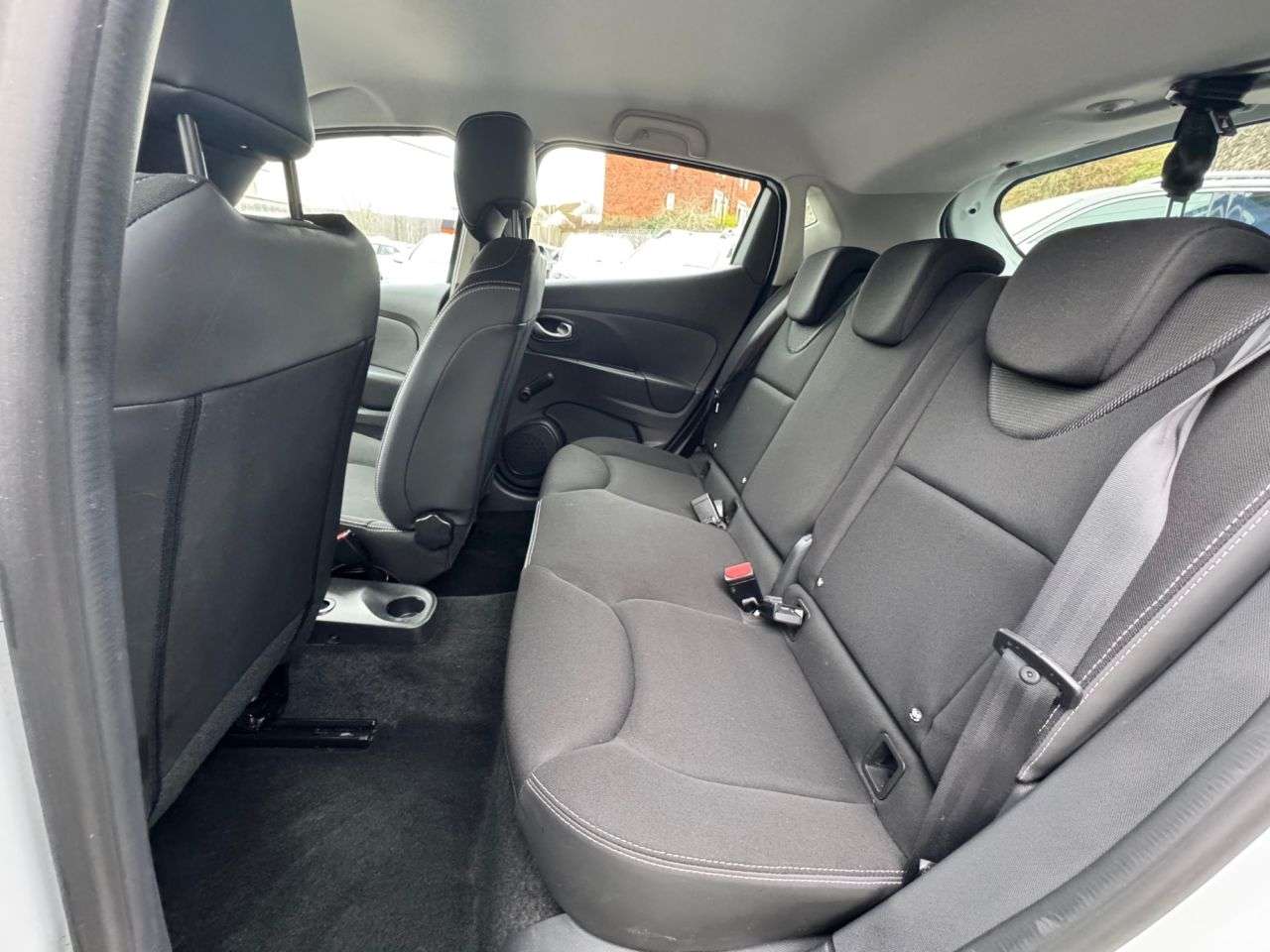 2015 RENAULT CLIO 2015 RENAULT CLIO