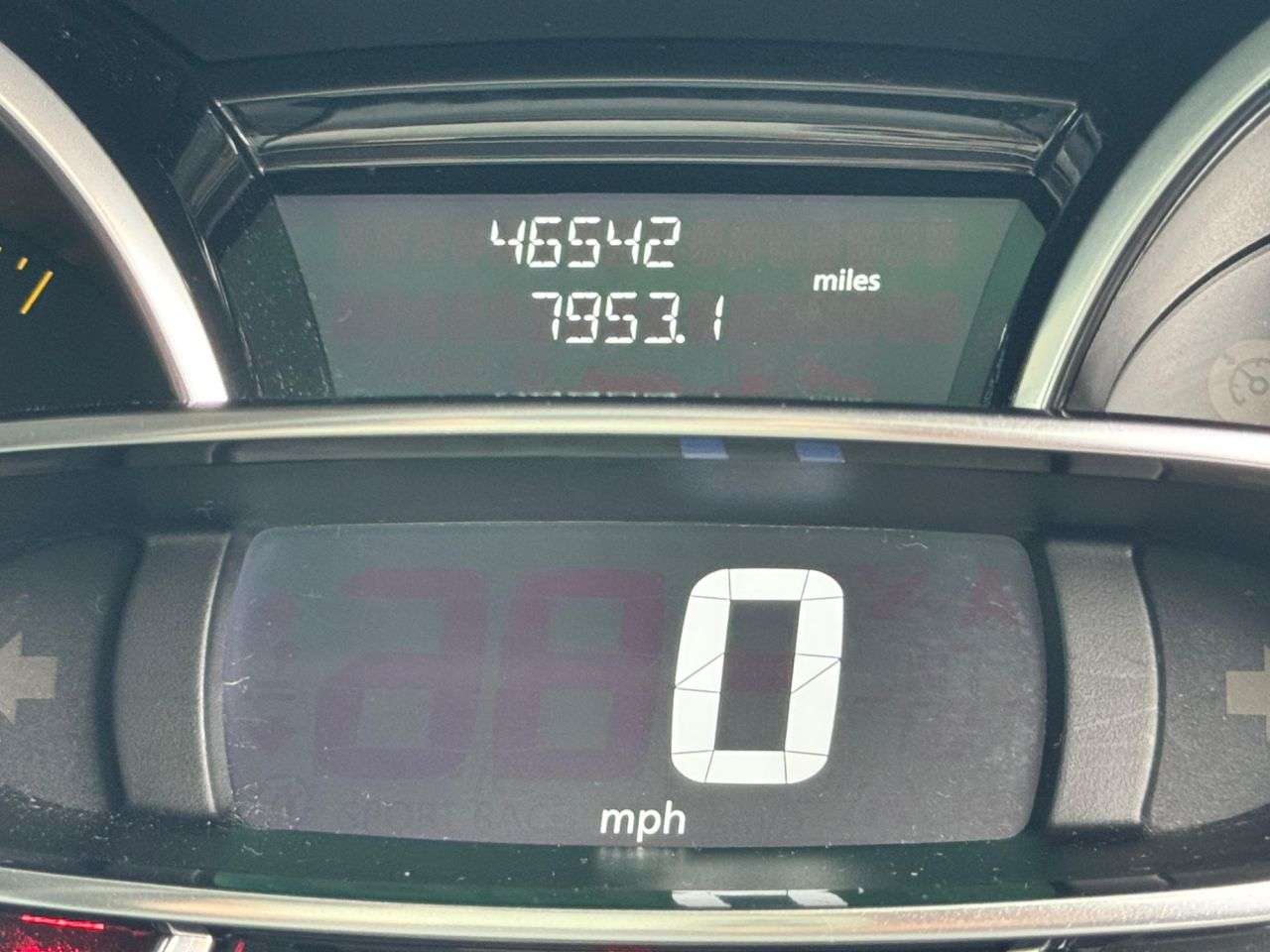 2015 RENAULT CLIO 2015 RENAULT CLIO