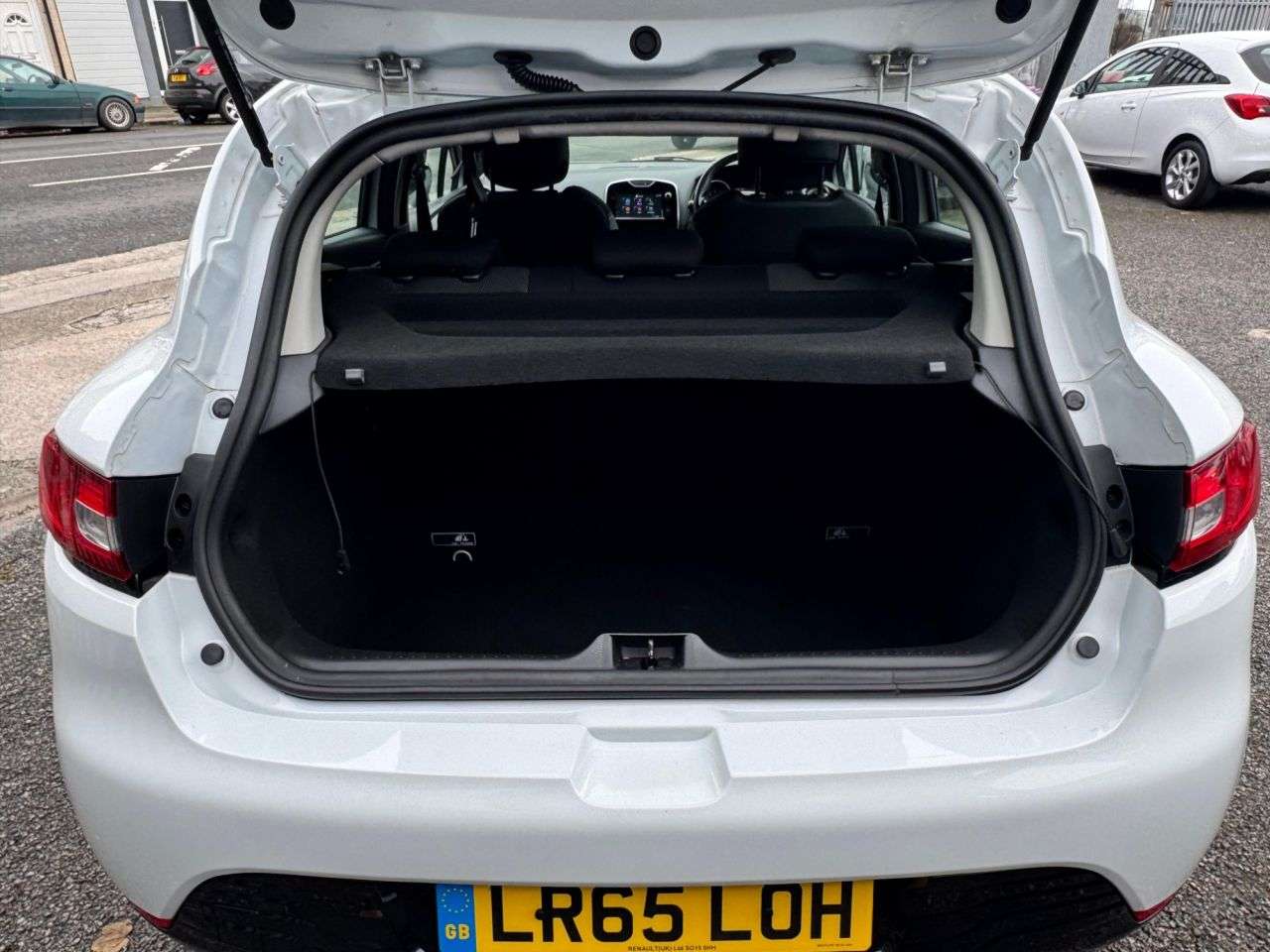 2015 RENAULT CLIO 2015 RENAULT CLIO