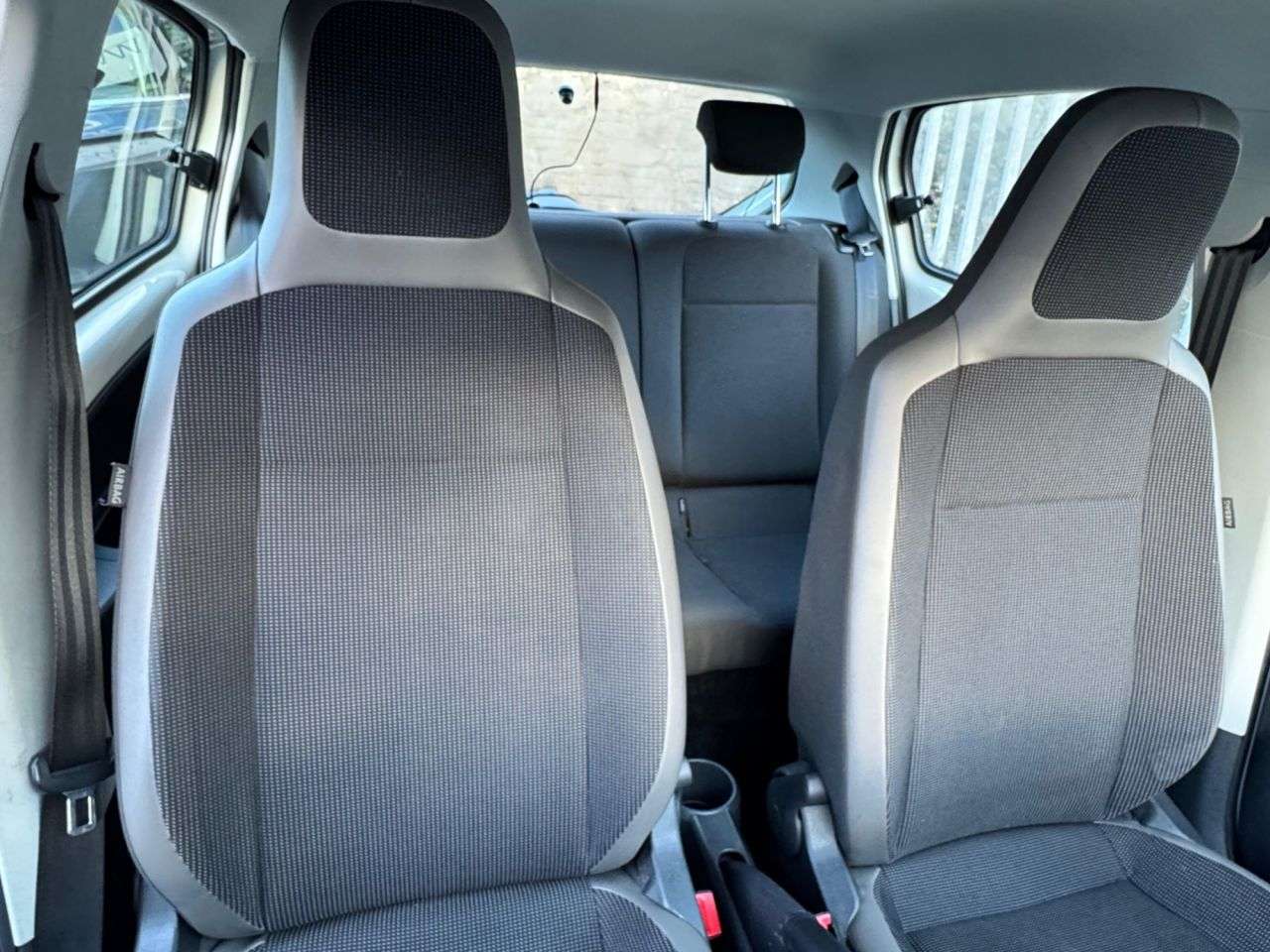 2015 VOLKSWAGEN UP! 2015 VOLKSWAGEN UP!