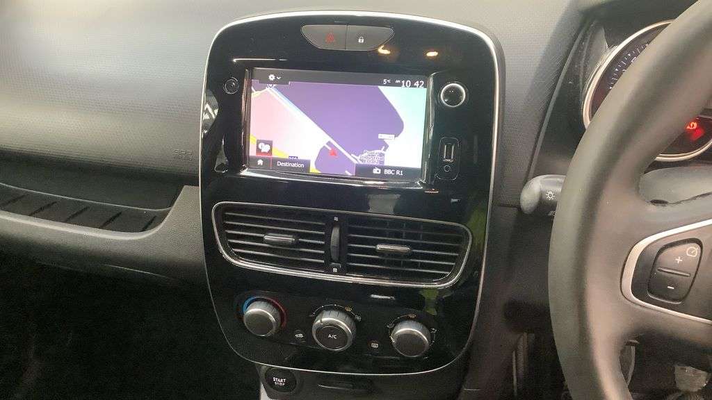 2018 RENAULT CLIO 2018 RENAULT CLIO