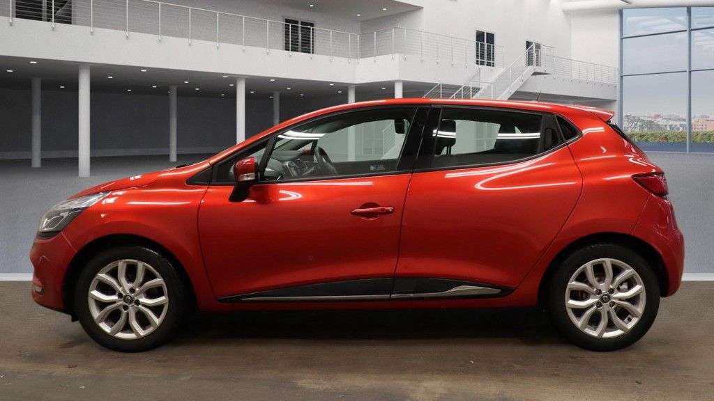 2018 RENAULT CLIO 2018 RENAULT CLIO