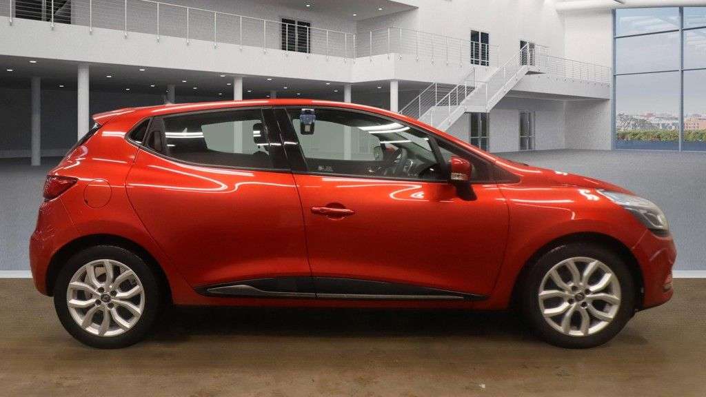 2018 RENAULT CLIO 2018 RENAULT CLIO