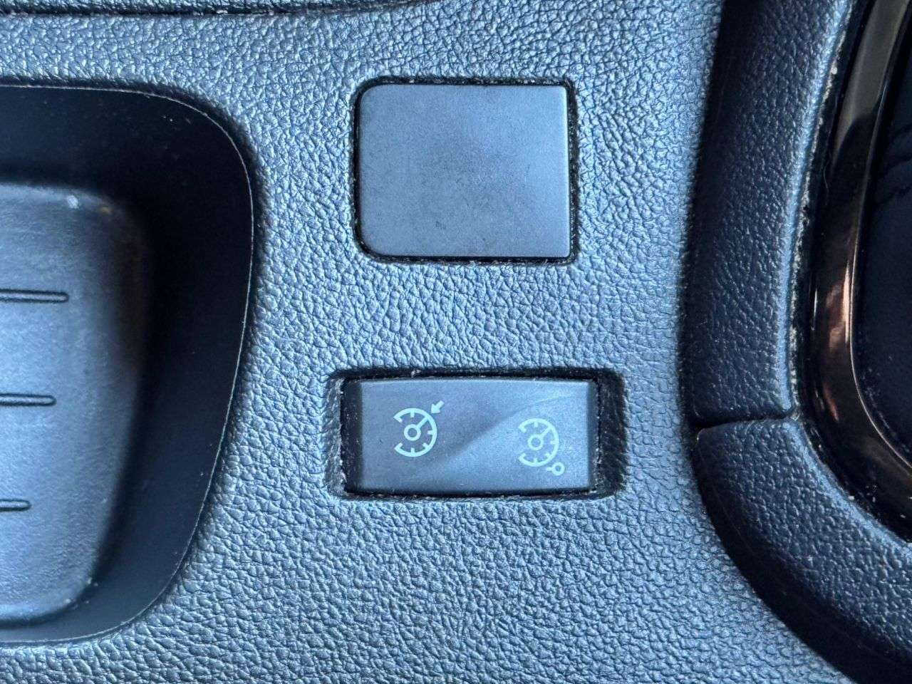 2018 RENAULT CLIO 2018 RENAULT CLIO