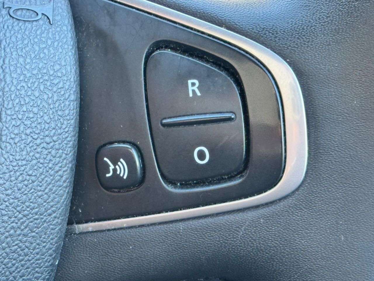 2018 RENAULT CLIO 2018 RENAULT CLIO