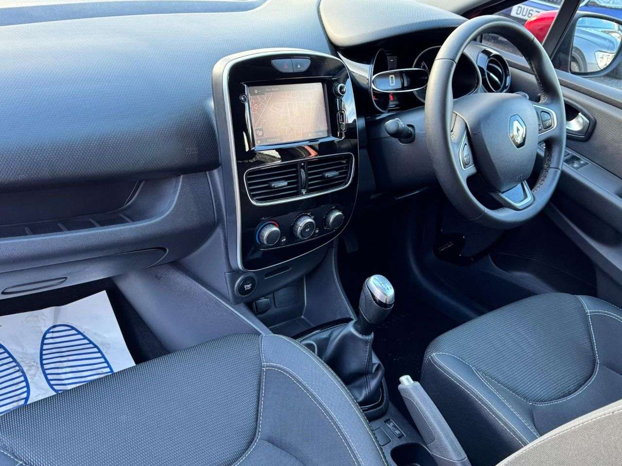 2018 RENAULT CLIO 2018 RENAULT CLIO