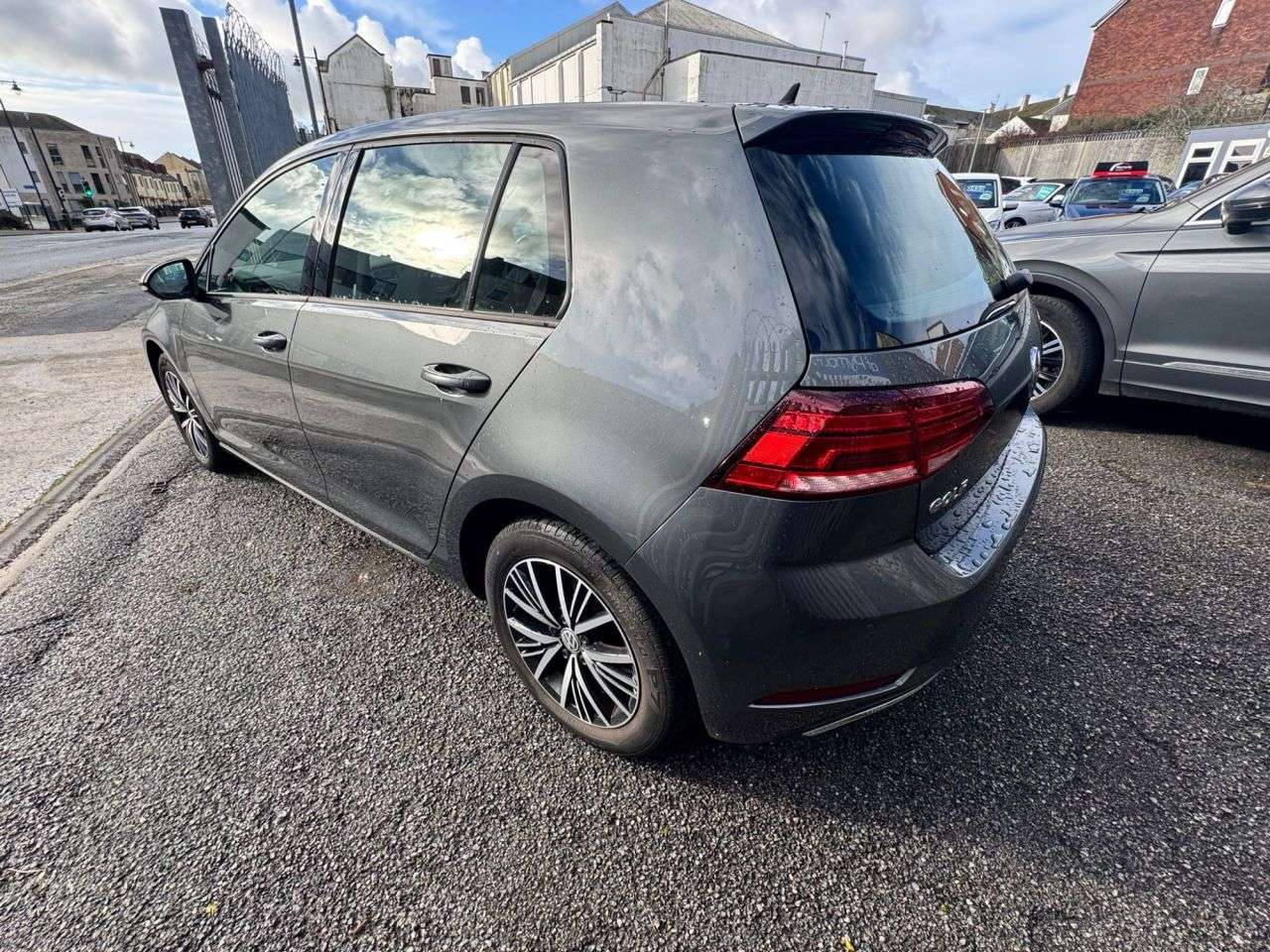 2017 VOLKSWAGEN GOLF 2017 VOLKSWAGEN GOLF