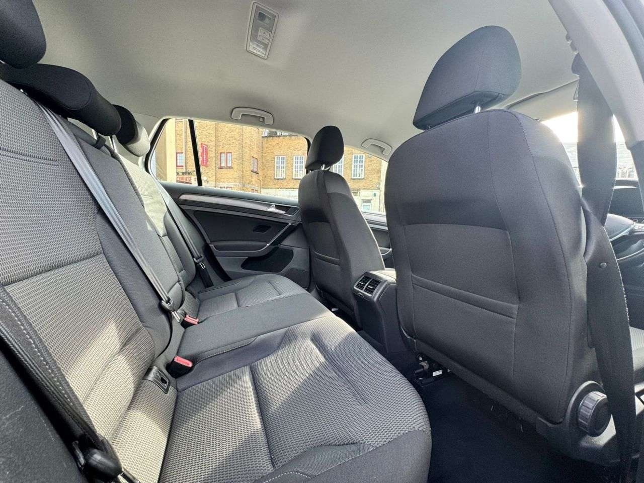 2017 VOLKSWAGEN GOLF 2017 VOLKSWAGEN GOLF