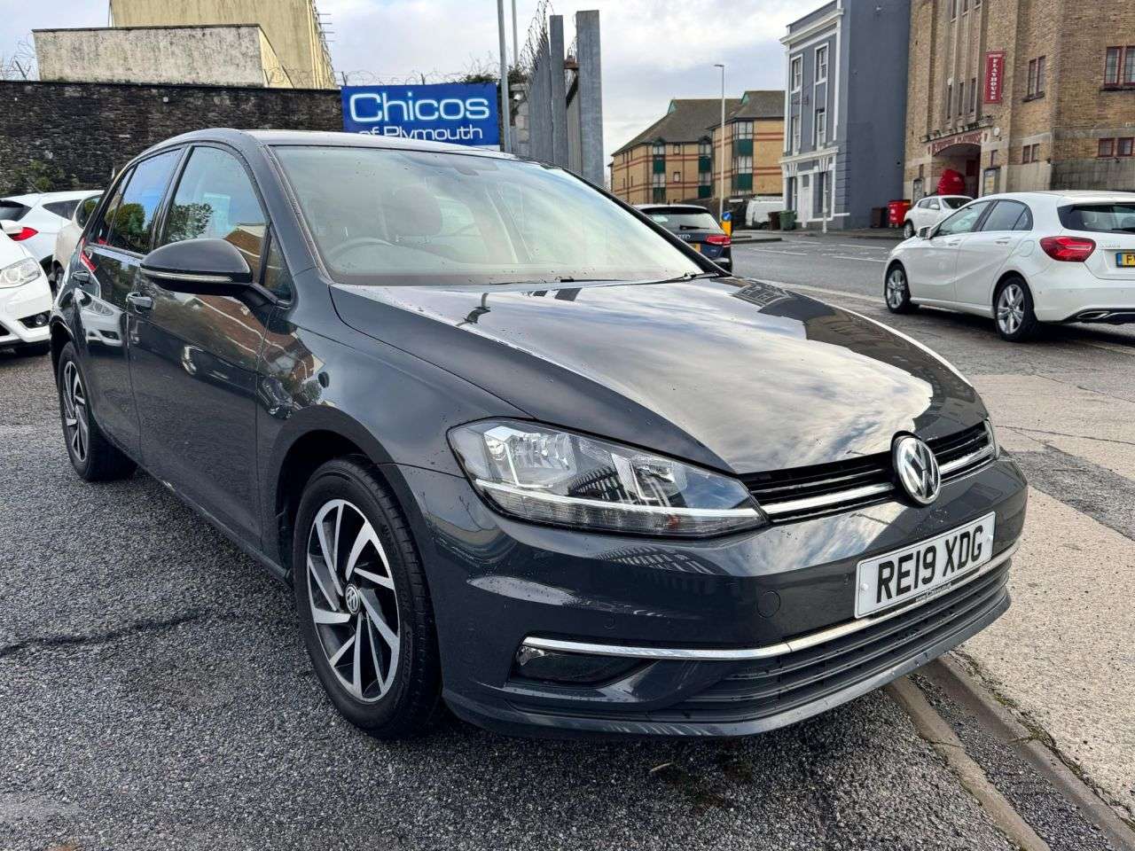 A 2019 VOLKSWAGEN GOLF 1.6 TDI Match Hatchback 5dr Diesel Manual Euro 6 (s/s) (115 ps) A 2019 VOLKSWAGEN GOLF 1.6 TDI Match Hatchback 5dr Diesel Manual Euro 6 (s/s) (115 ps)