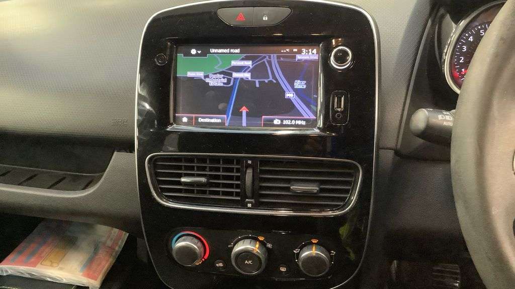2017 RENAULT CLIO 2017 RENAULT CLIO