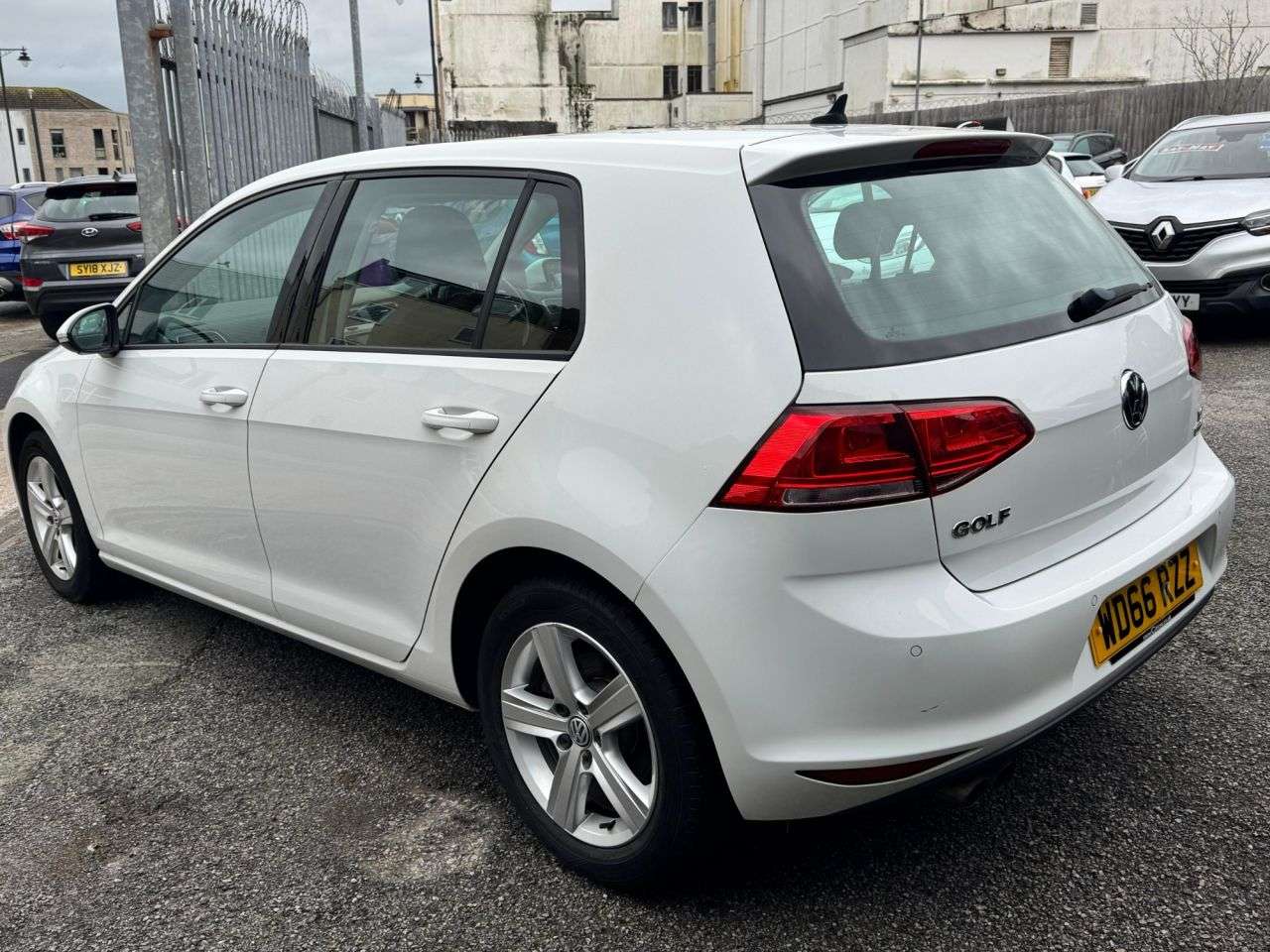 2017 VOLKSWAGEN GOLF 2017 VOLKSWAGEN GOLF