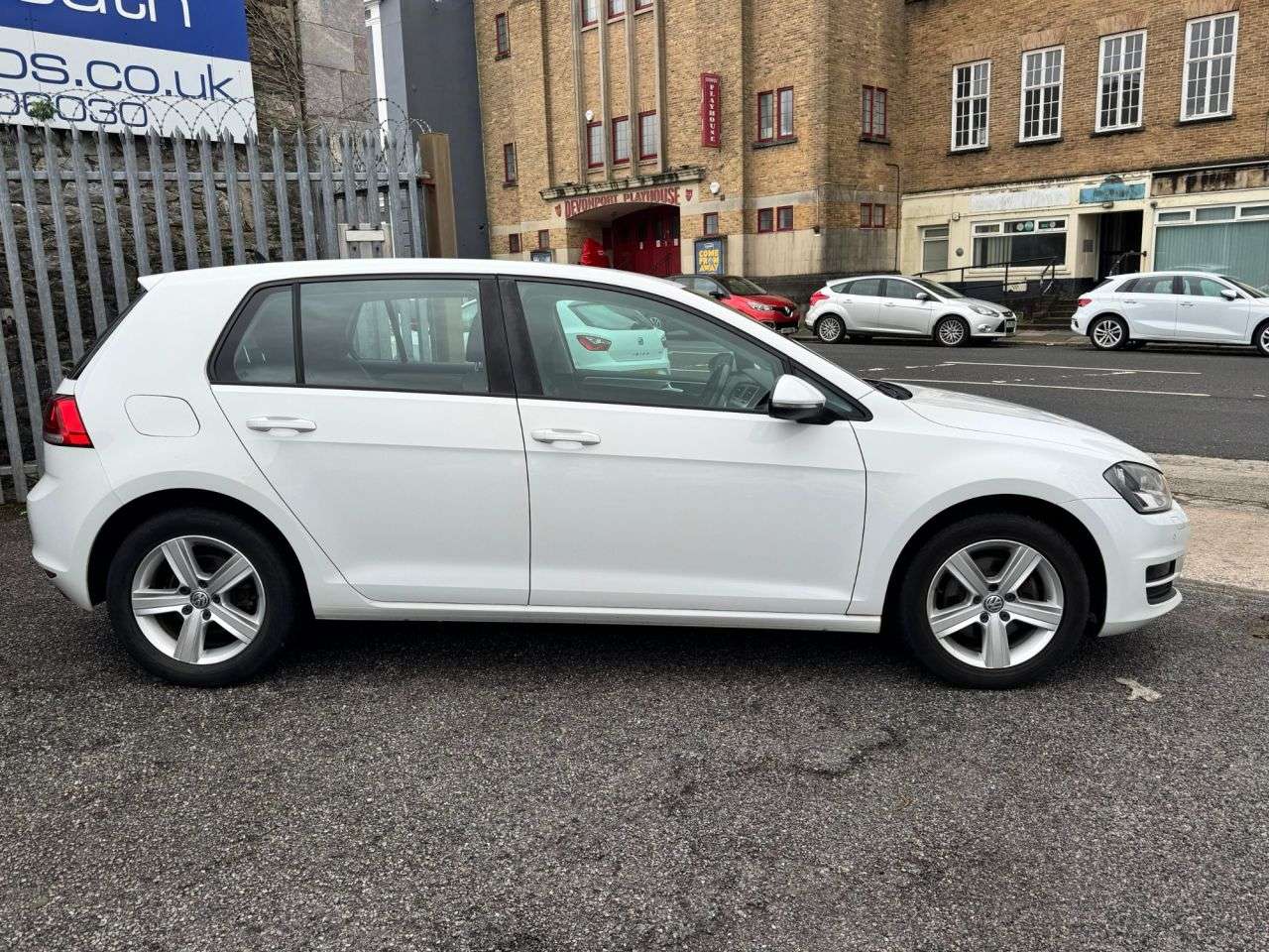 2017 VOLKSWAGEN GOLF 2017 VOLKSWAGEN GOLF