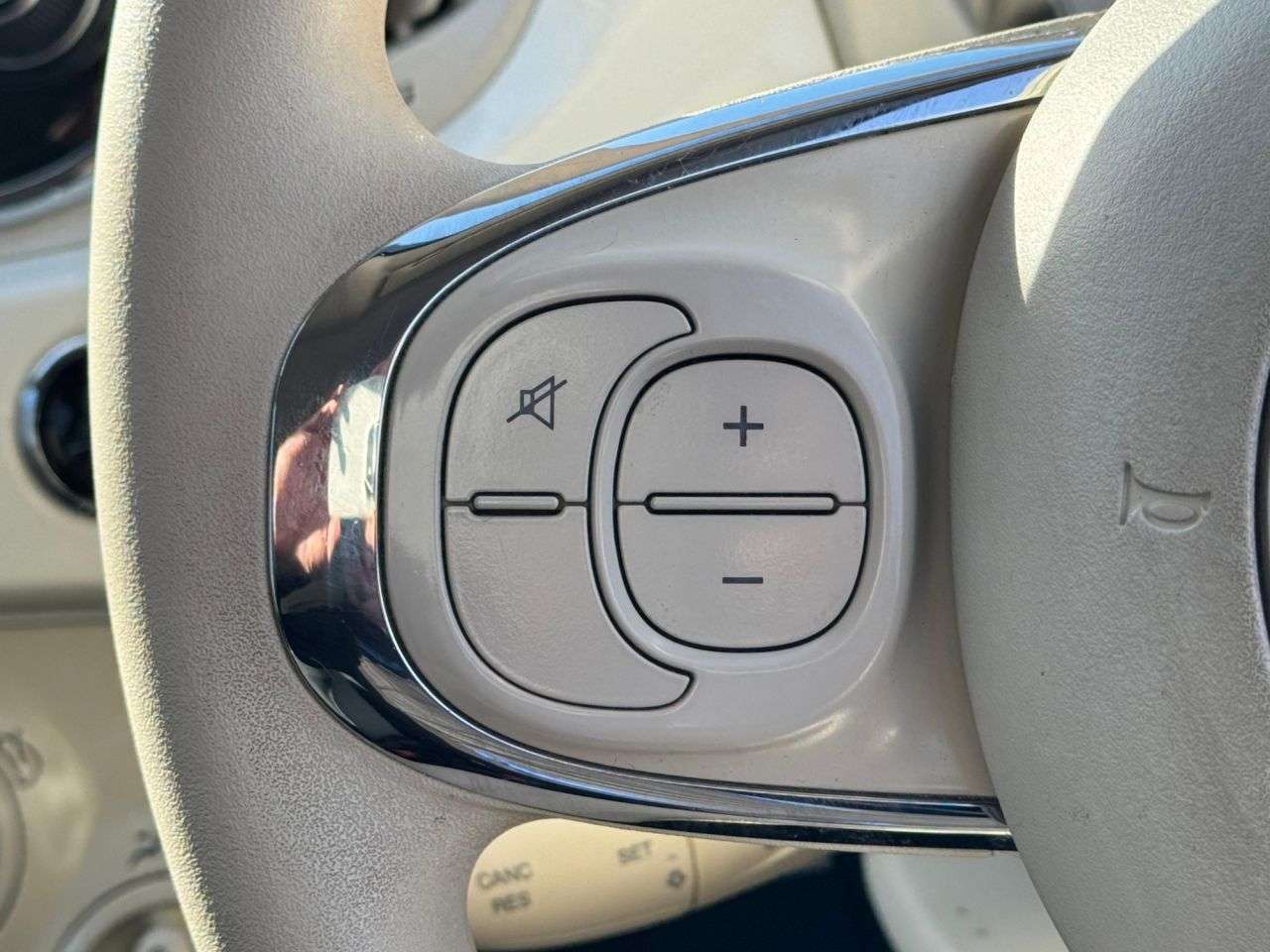 2017 FIAT 500 2017 FIAT 500