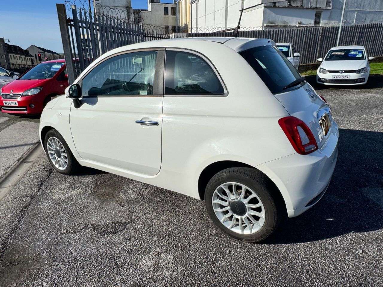 2017 FIAT 500 2017 FIAT 500