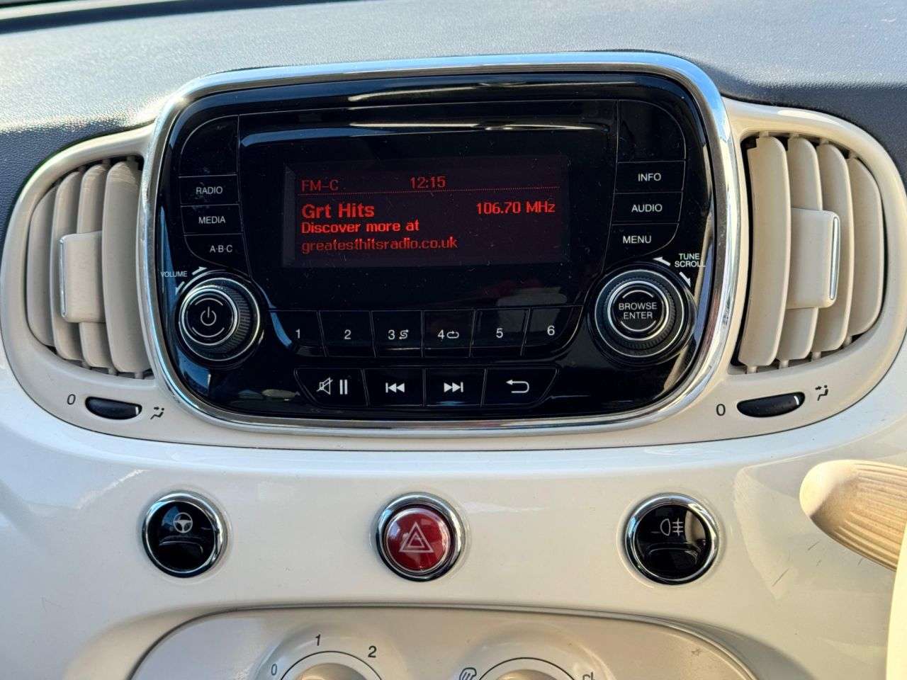 2017 FIAT 500 2017 FIAT 500