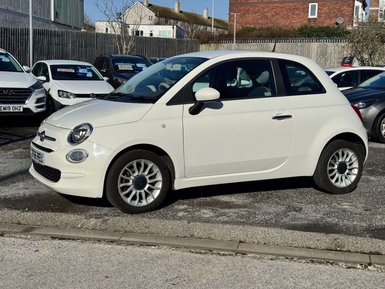2017 FIAT 500 2017 FIAT 500