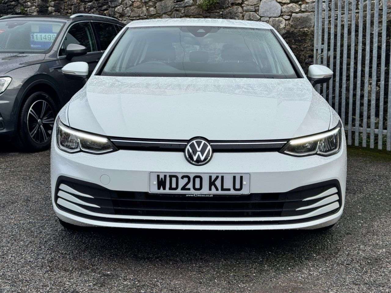 A 2020 VOLKSWAGEN GOLF 1.5 TSI Life Hatchback 5dr Petrol Manual Euro 6 (s/s) (130 ps) A 2020 VOLKSWAGEN GOLF 1.5 TSI Life Hatchback 5dr Petrol Manual Euro 6 (s/s) (130 ps)