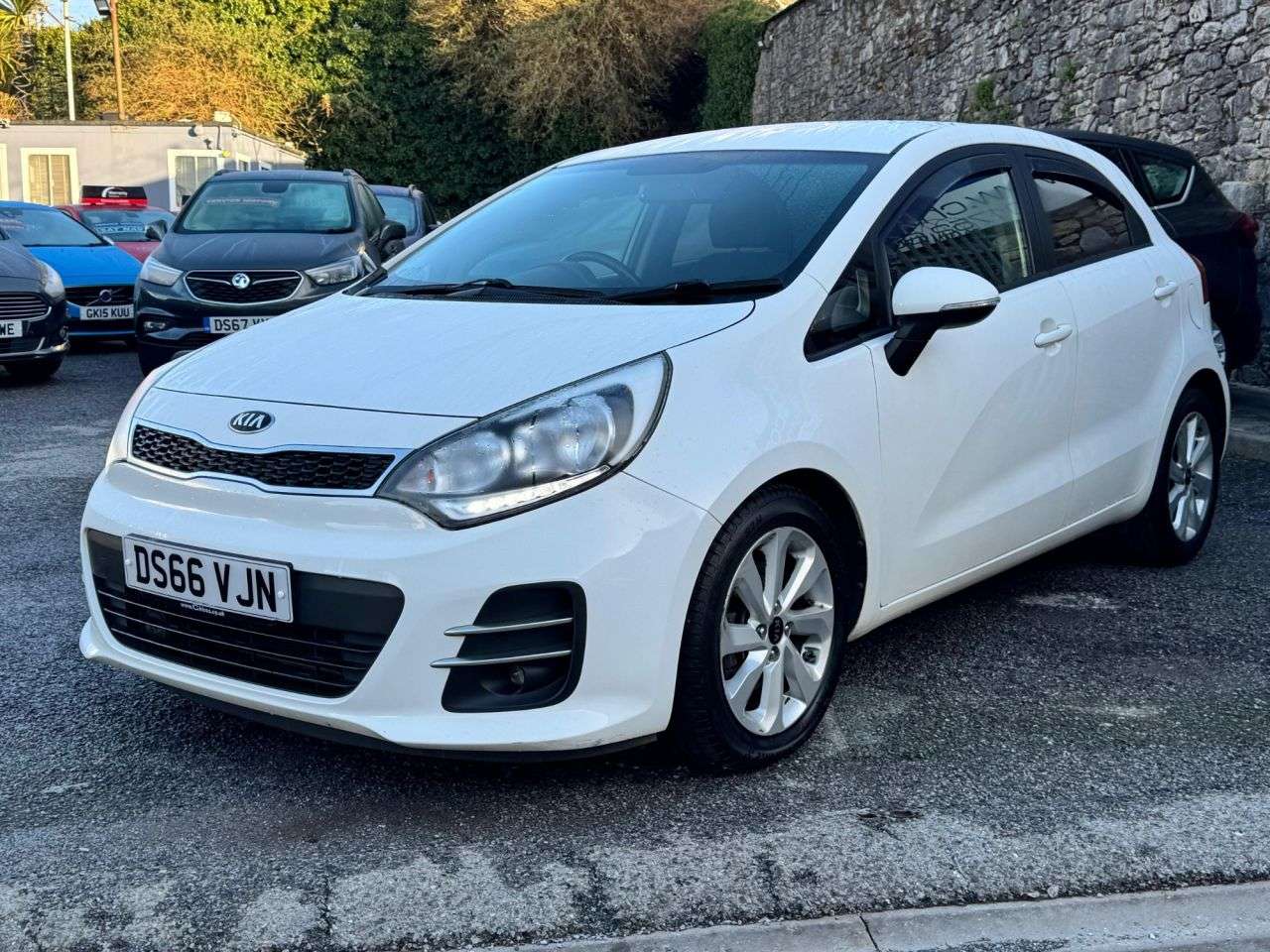 2016 KIA RIO 2016 KIA RIO