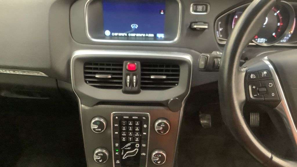 2015 VOLVO V40 CROSS COUNTRY 2015 VOLVO V40 CROSS COUNTRY