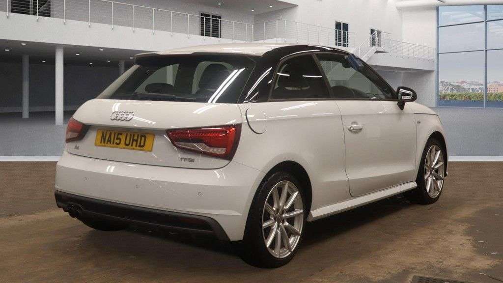 2015 AUDI A1 2015 AUDI A1