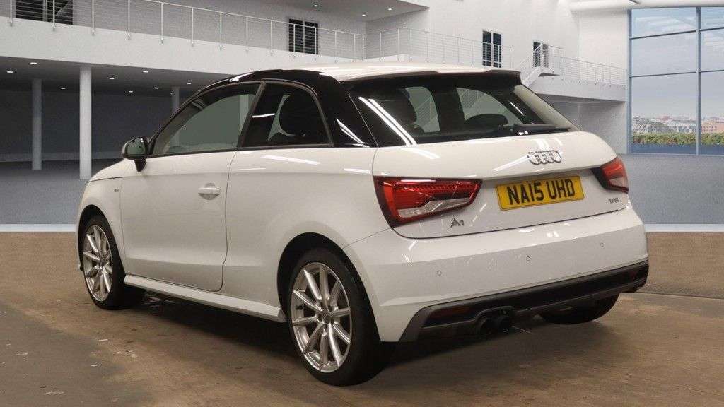2015 AUDI A1 2015 AUDI A1