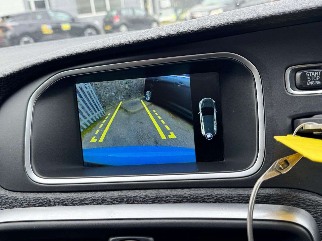 2015 VOLVO V40 2015 VOLVO V40