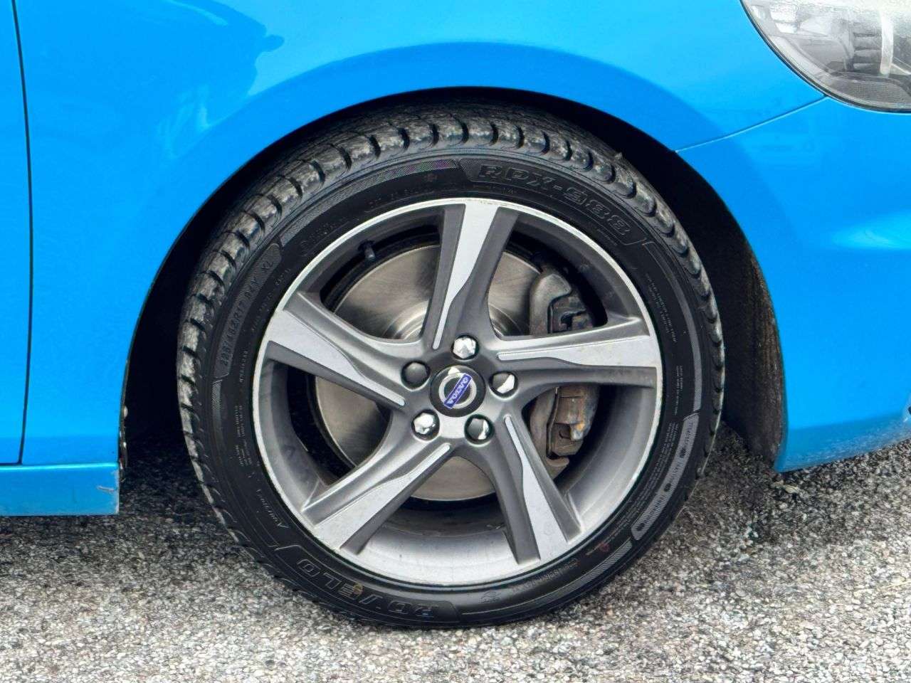 2015 VOLVO V40 2015 VOLVO V40