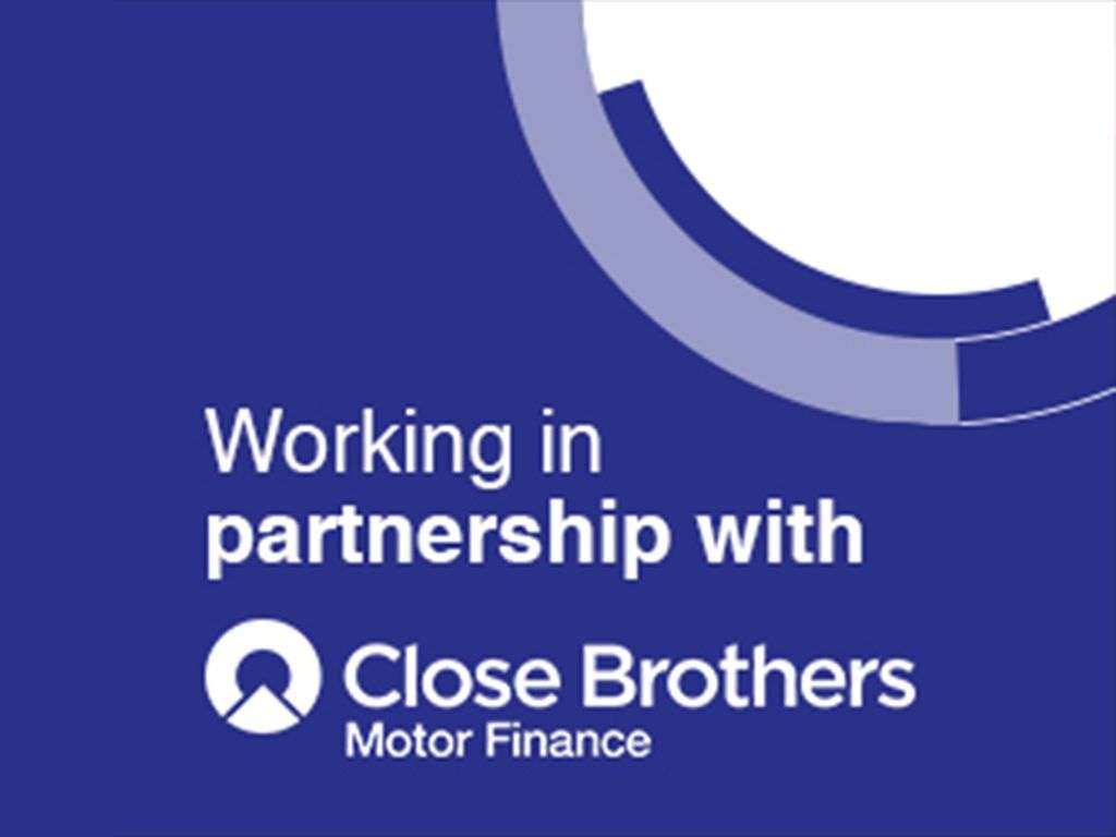 2016 VOLVO V40 2016 VOLVO V40