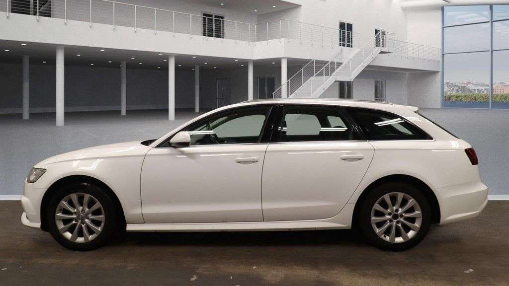 A 2017 AUDI A6 AVANT 2.0 TDI ultra SE Executive Estate 5dr Diesel Manual Euro 6 (s/s) (190 ps) A 2017 AUDI A6 AVANT 2.0 TDI ultra SE Executive Estate 5dr Diesel Manual Euro 6 (s/s) (190 ps)