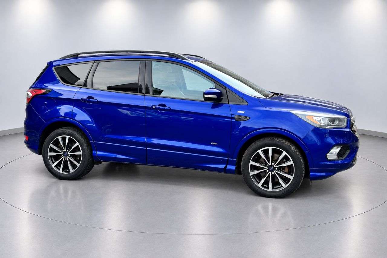 A 2017 FORD KUGA 2.0 TDCi EcoBlue ST-Line SUV 5dr Diesel Manual AWD Euro 6 (s/s) (180 ps) A 2017 FORD KUGA 2.0 TDCi EcoBlue ST-Line SUV 5dr Diesel Manual AWD Euro 6 (s/s) (180 ps)