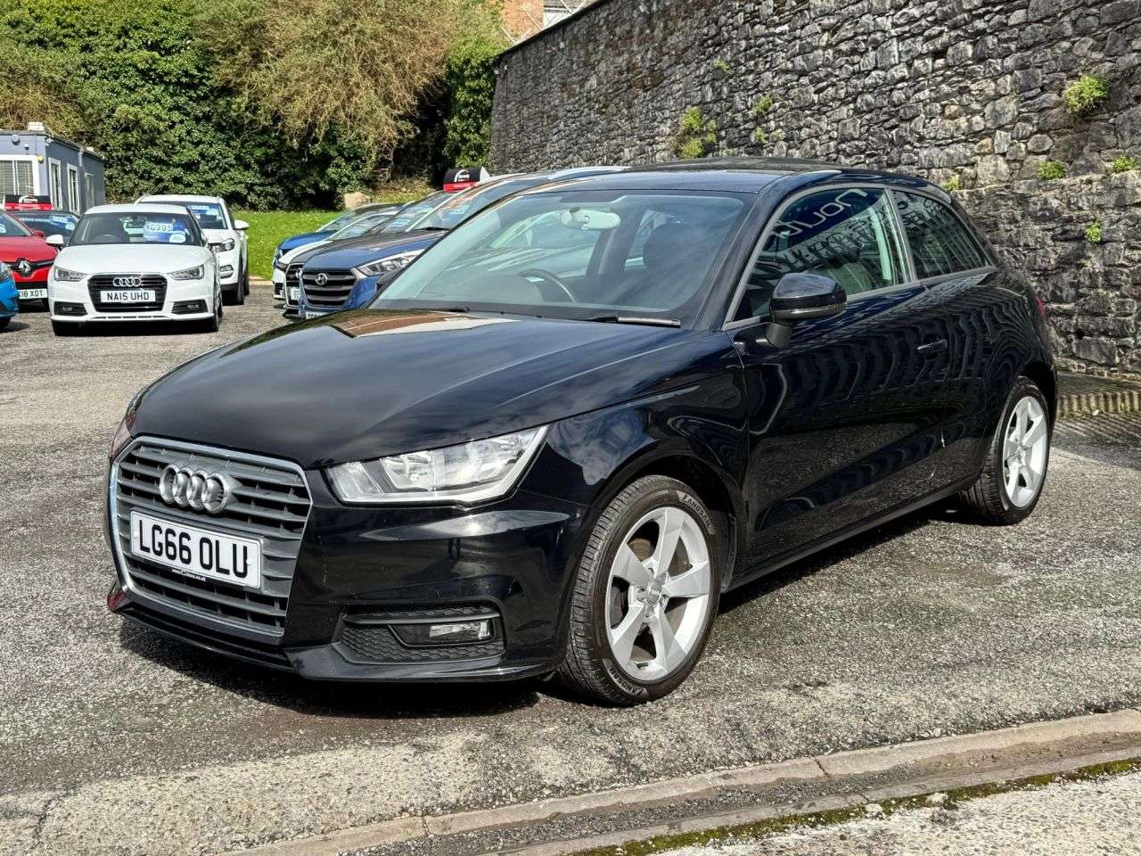 A 2016 AUDI A1 1.0 TFSI Sport Hatchback 3dr Petrol Manual Euro 6 (s/s) (95 ps) A 2016 AUDI A1 1.0 TFSI Sport Hatchback 3dr Petrol Manual Euro 6 (s/s) (95 ps)