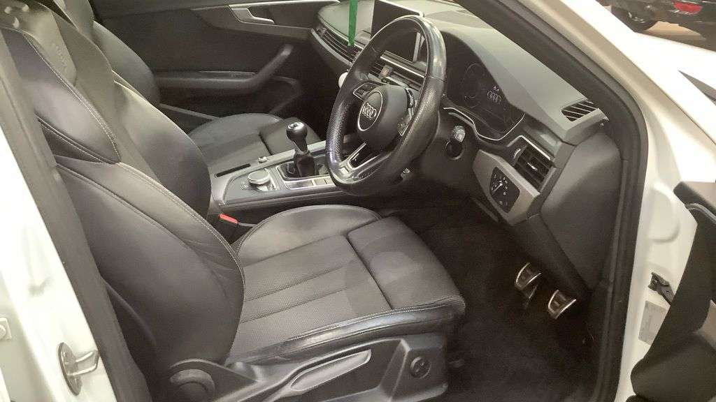 2017 AUDI A4 AVANT 2017 AUDI A4 AVANT