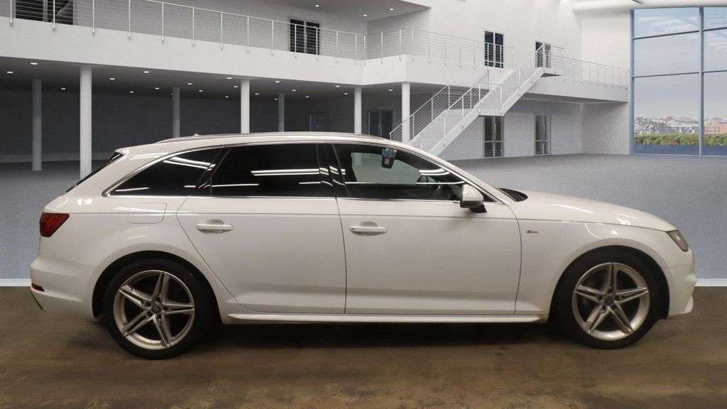 A 2017 AUDI A4 AVANT 2.0 TDI ultra S line Estate 5dr Diesel Manual Euro 6 (s/s) (190 ps) A 2017 AUDI A4 AVANT 2.0 TDI ultra S line Estate 5dr Diesel Manual Euro 6 (s/s) (190 ps)