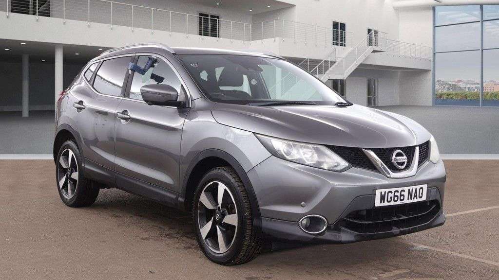 A 2016 NISSAN QASHQAI 1.6 DIG-T N-Vision SUV 5dr Petrol Manual 2WD Euro 6 (s/s) (163 ps) A 2016 NISSAN QASHQAI 1.6 DIG-T N-Vision SUV 5dr Petrol Manual 2WD Euro 6 (s/s) (163 ps)