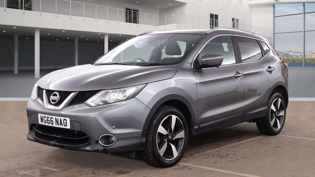 A 2016 NISSAN QASHQAI 1.6 DIG-T N-Vision SUV 5dr Petrol Manual 2WD Euro 6 (s/s) (163 ps) A 2016 NISSAN QASHQAI 1.6 DIG-T N-Vision SUV 5dr Petrol Manual 2WD Euro 6 (s/s) (163 ps)