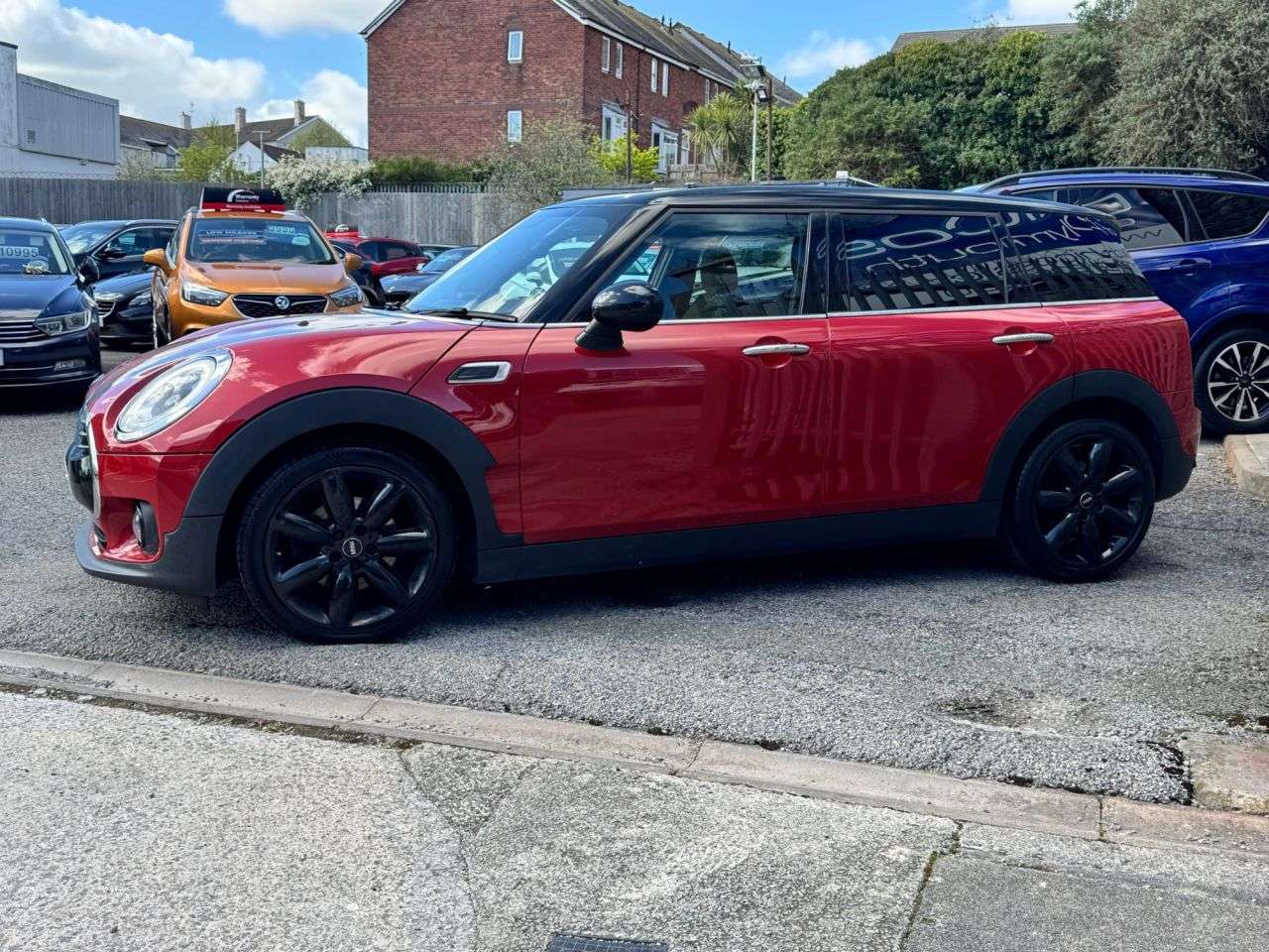 2017 MINI CLUBMAN 2017 MINI CLUBMAN