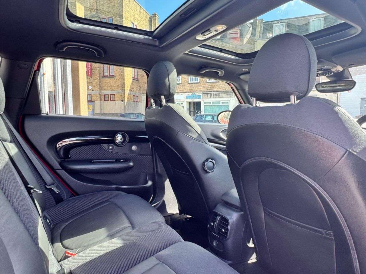2017 MINI CLUBMAN 2017 MINI CLUBMAN