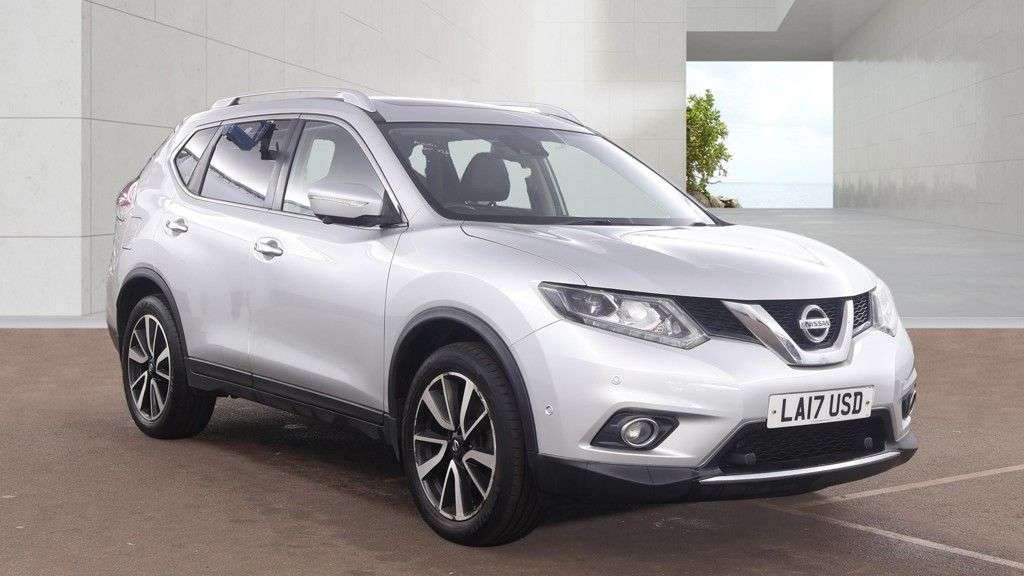 A 2017 NISSAN X-TRAIL 1.6 DIG-T Tekna SUV 5dr Petrol Manual Euro 6 (s/s) (163 ps) A 2017 NISSAN X-TRAIL 1.6 DIG-T Tekna SUV 5dr Petrol Manual Euro 6 (s/s) (163 ps)