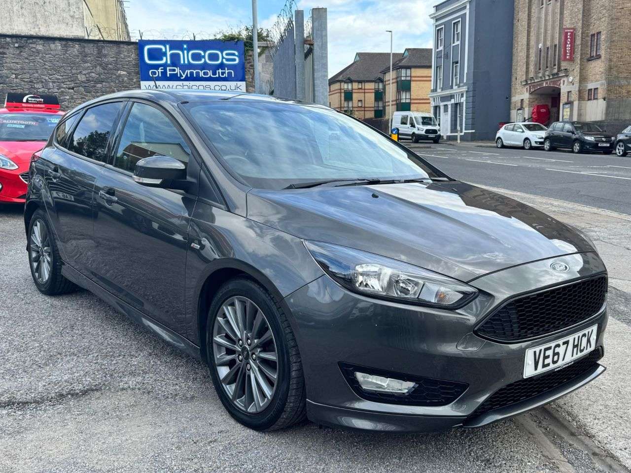 A 2018 FORD FOCUS 1.5 TDCi ST-Line Hatchback 5dr Diesel Manual Euro 6 (s/s) (120 ps) A 2018 FORD FOCUS 1.5 TDCi ST-Line Hatchback 5dr Diesel Manual Euro 6 (s/s) (120 ps)