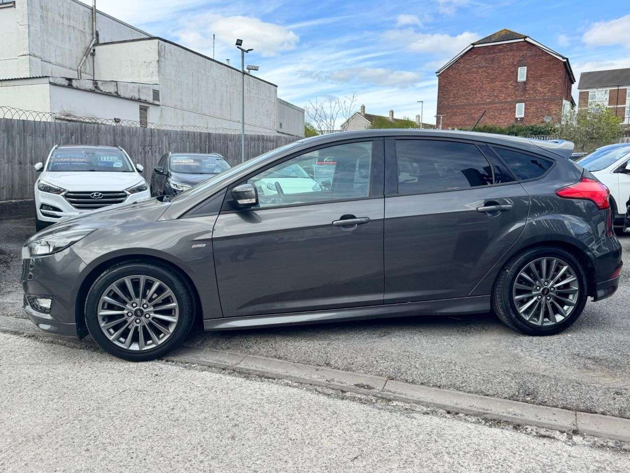 A 2018 FORD FOCUS 1.5 TDCi ST-Line Hatchback 5dr Diesel Manual Euro 6 (s/s) (120 ps) A 2018 FORD FOCUS 1.5 TDCi ST-Line Hatchback 5dr Diesel Manual Euro 6 (s/s) (120 ps)