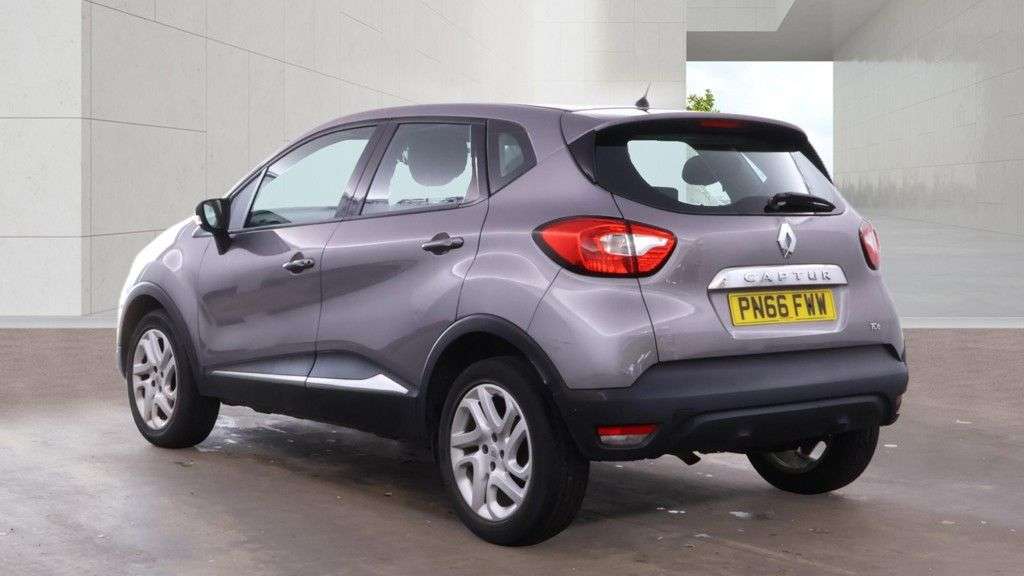 A 2016 RENAULT CAPTUR 0.9 TCe ENERGY Dynamique Nav SUV 5dr Petrol Manual Euro 6 (s/s) (90 ps) A 2016 RENAULT CAPTUR 0.9 TCe ENERGY Dynamique Nav SUV 5dr Petrol Manual Euro 6 (s/s) (90 ps)