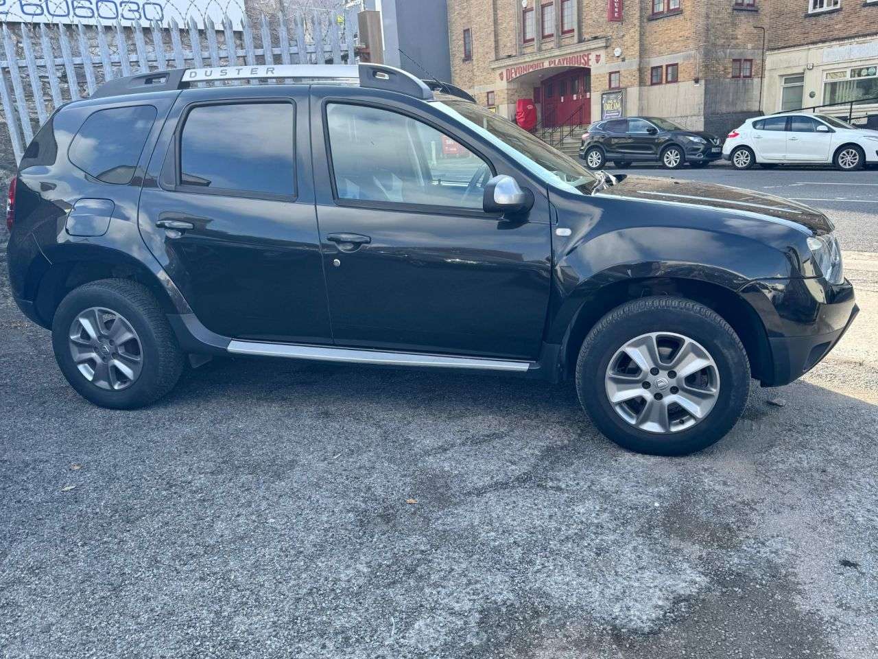 A 2017 DACIA DUSTER 1.5 dCi Laureate SUV 5dr Diesel Manual 4WD Euro 6 (s/s) (110 ps) A 2017 DACIA DUSTER 1.5 dCi Laureate SUV 5dr Diesel Manual 4WD Euro 6 (s/s) (110 ps)
