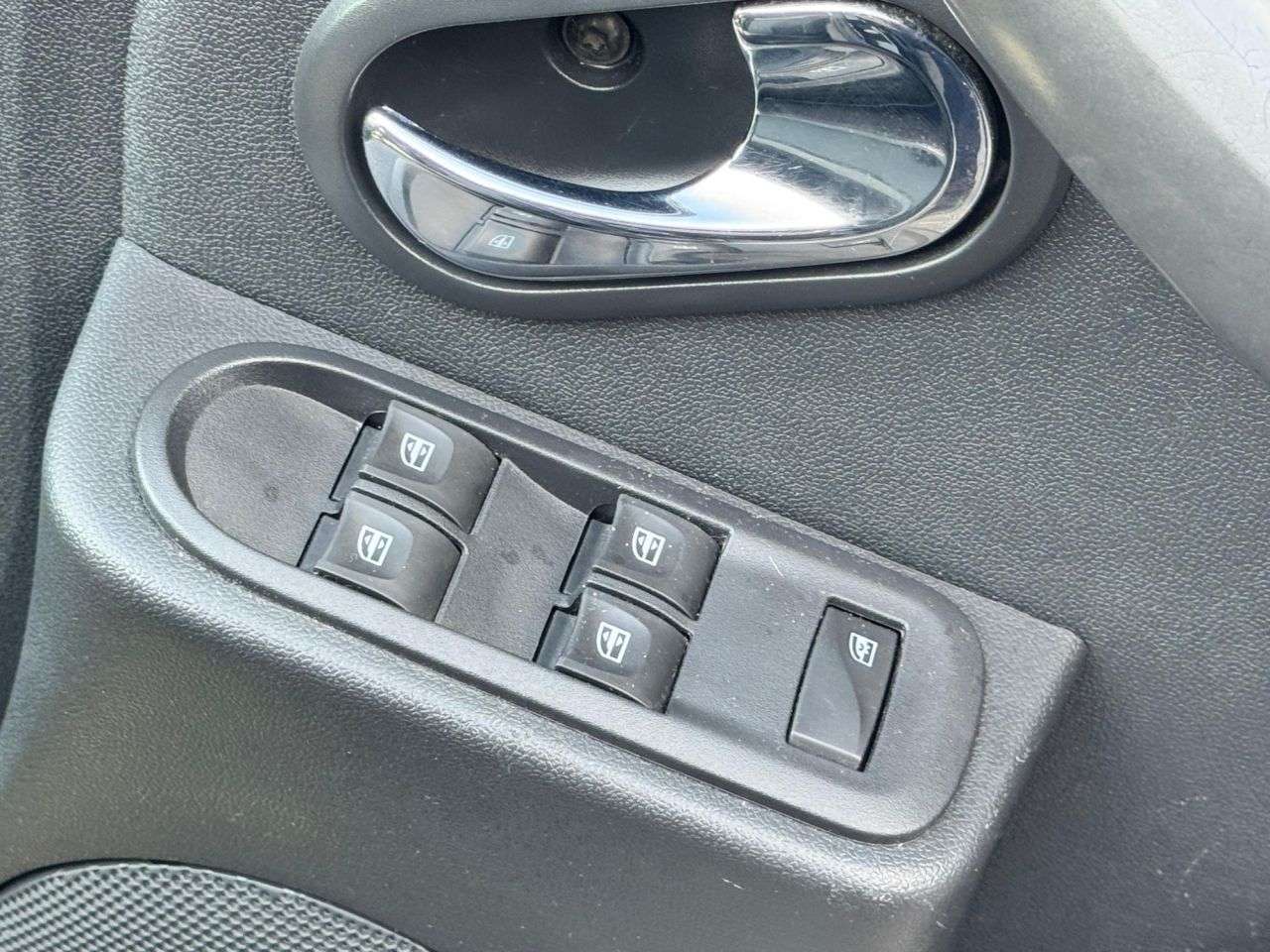 2017 DACIA DUSTER 2017 DACIA DUSTER