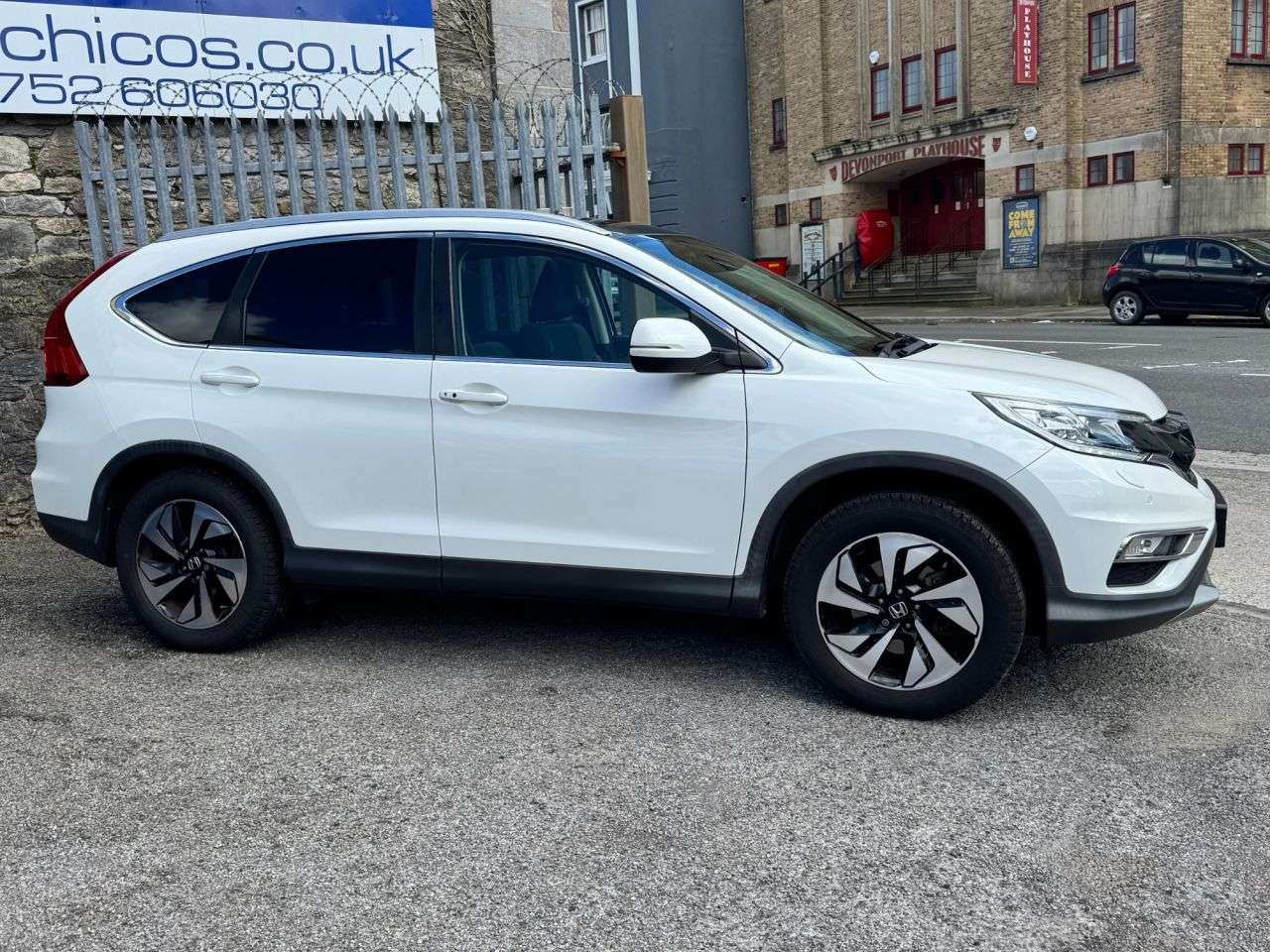 A 2016 HONDA CR-V 1.6 i-DTEC EX SUV 5dr Diesel Manual 4WD Euro 6 (s/s) (160 ps) A 2016 HONDA CR-V 1.6 i-DTEC EX SUV 5dr Diesel Manual 4WD Euro 6 (s/s) (160 ps)
