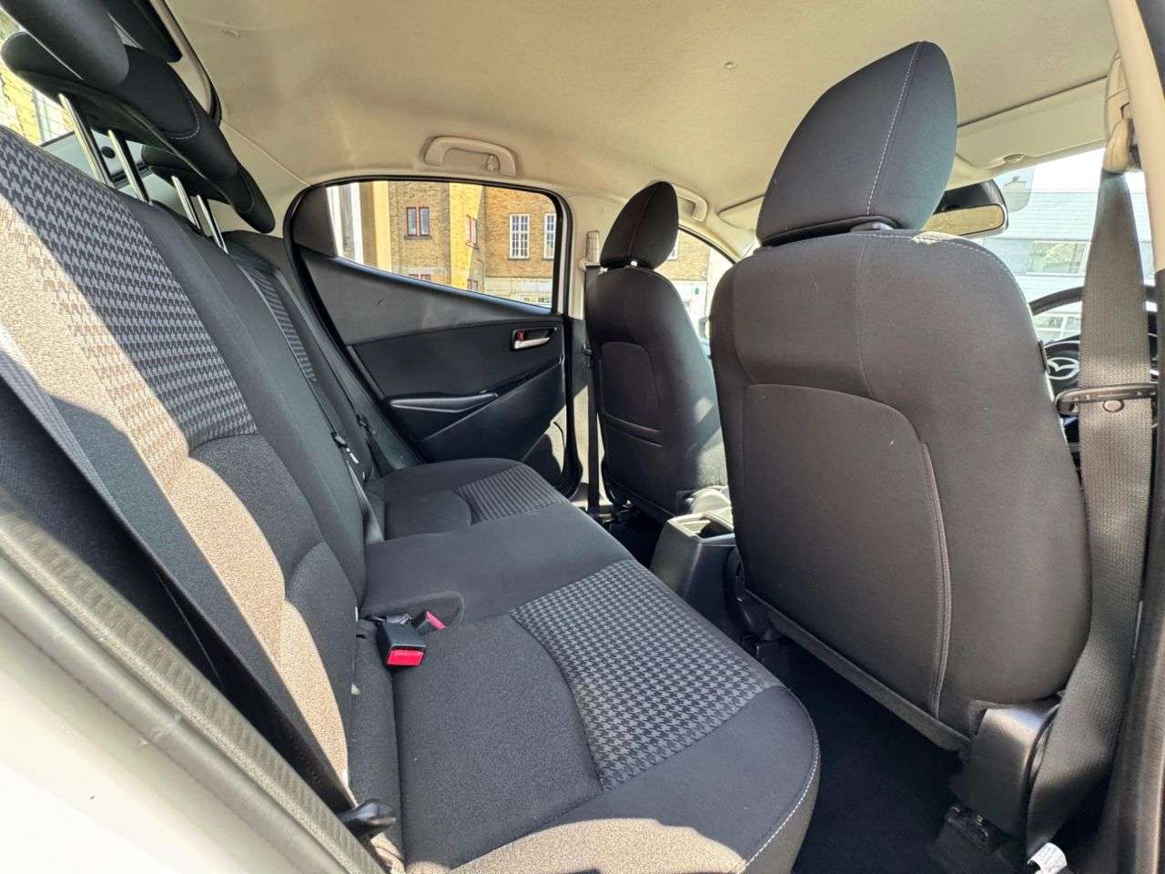 2017 MAZDA MAZDA2 2017 MAZDA MAZDA2