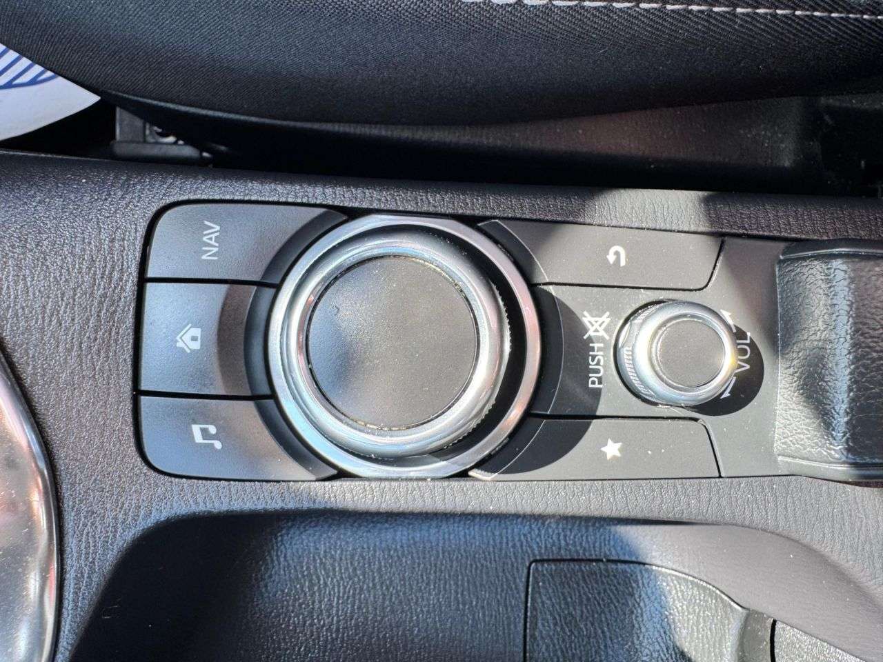2017 MAZDA MAZDA2 2017 MAZDA MAZDA2