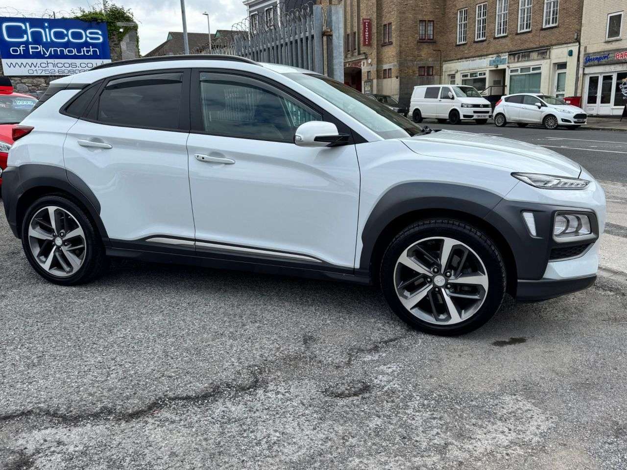 A 2019 HYUNDAI KONA 1.0 T-GDi Premium SUV 5dr Petrol Manual Euro 6 (s/s) (120 ps) A 2019 HYUNDAI KONA 1.0 T-GDi Premium SUV 5dr Petrol Manual Euro 6 (s/s) (120 ps)