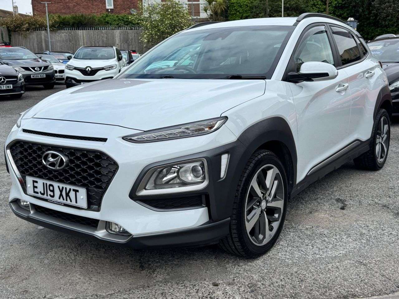 A 2019 HYUNDAI KONA 1.0 T-GDi Premium SUV 5dr Petrol Manual Euro 6 (s/s) (120 ps) A 2019 HYUNDAI KONA 1.0 T-GDi Premium SUV 5dr Petrol Manual Euro 6 (s/s) (120 ps)