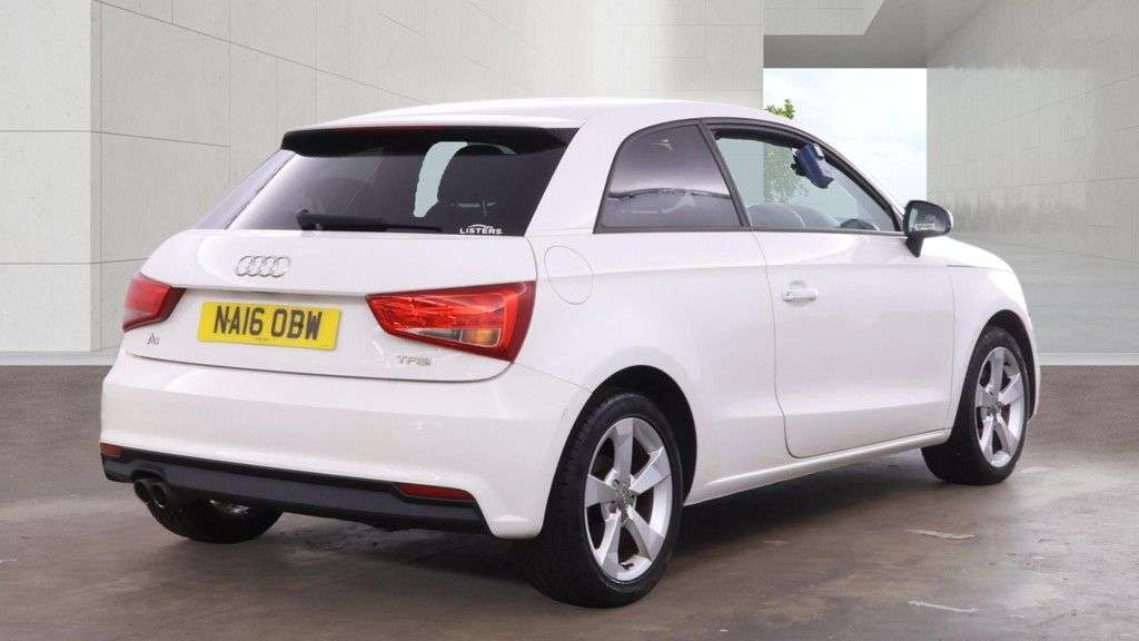 2016 AUDI A1 2016 AUDI A1
